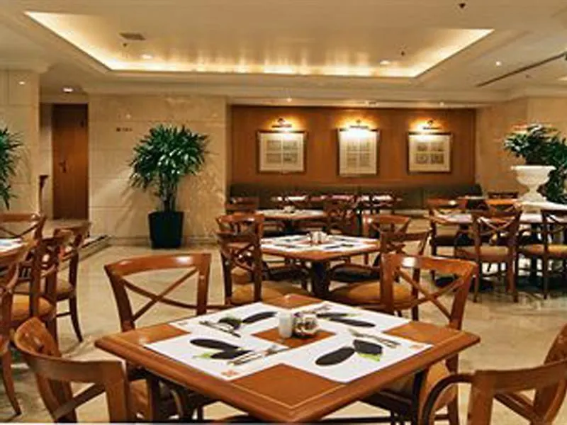 Orchard Hotel Singapura 5*,