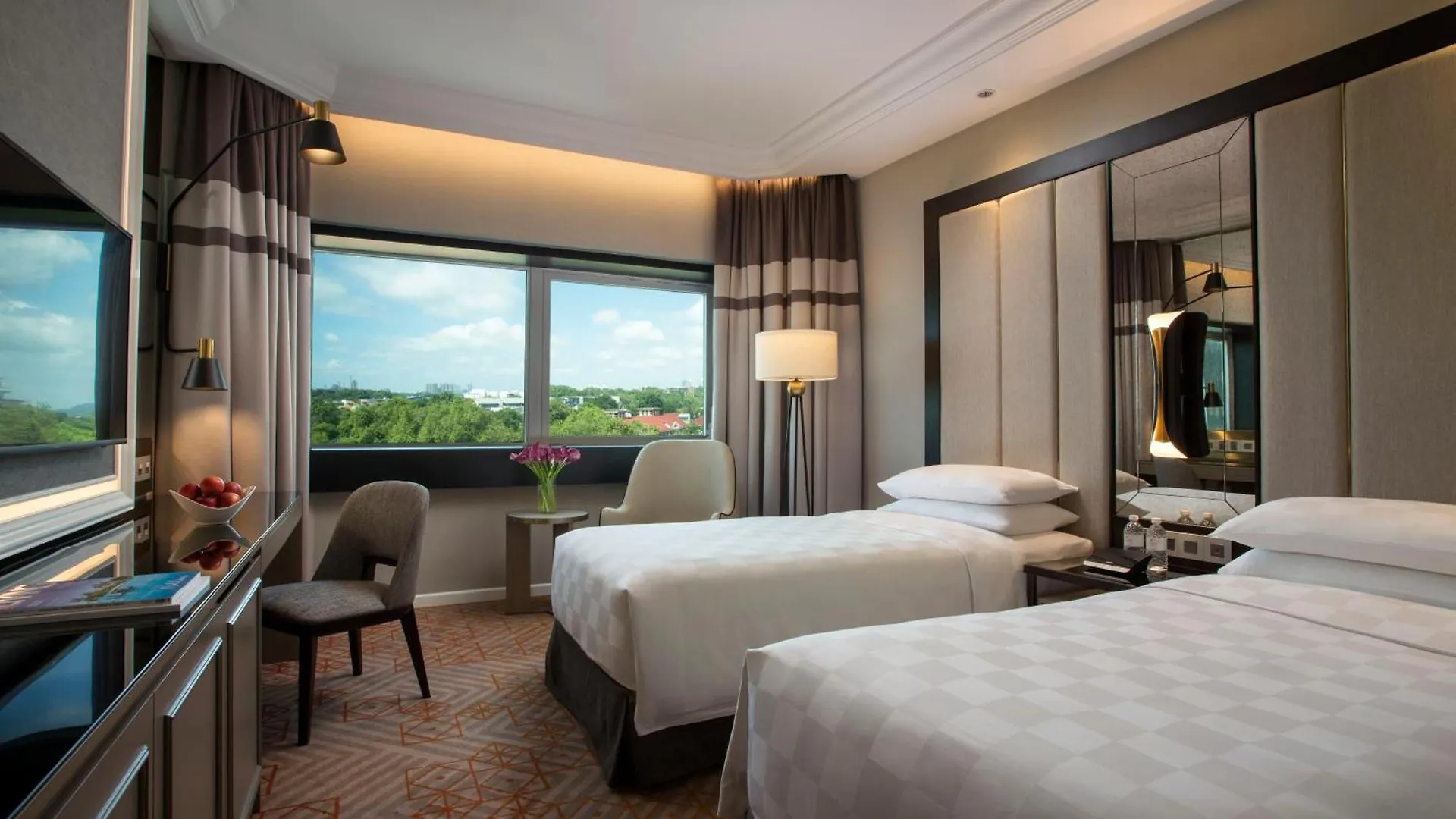 Orchard Hotel Singapore 5*,