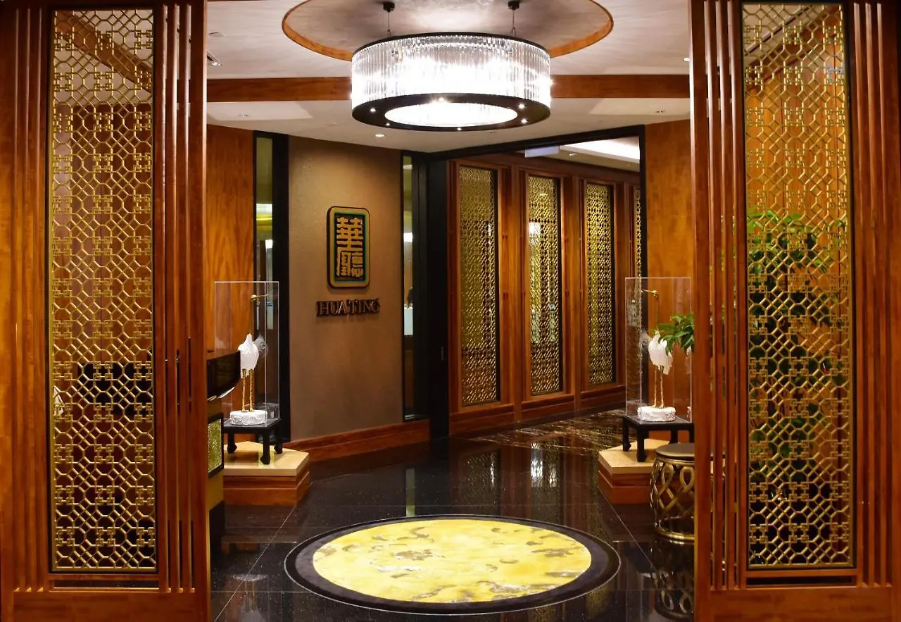 Orchard Hotel Singapore 5*,
